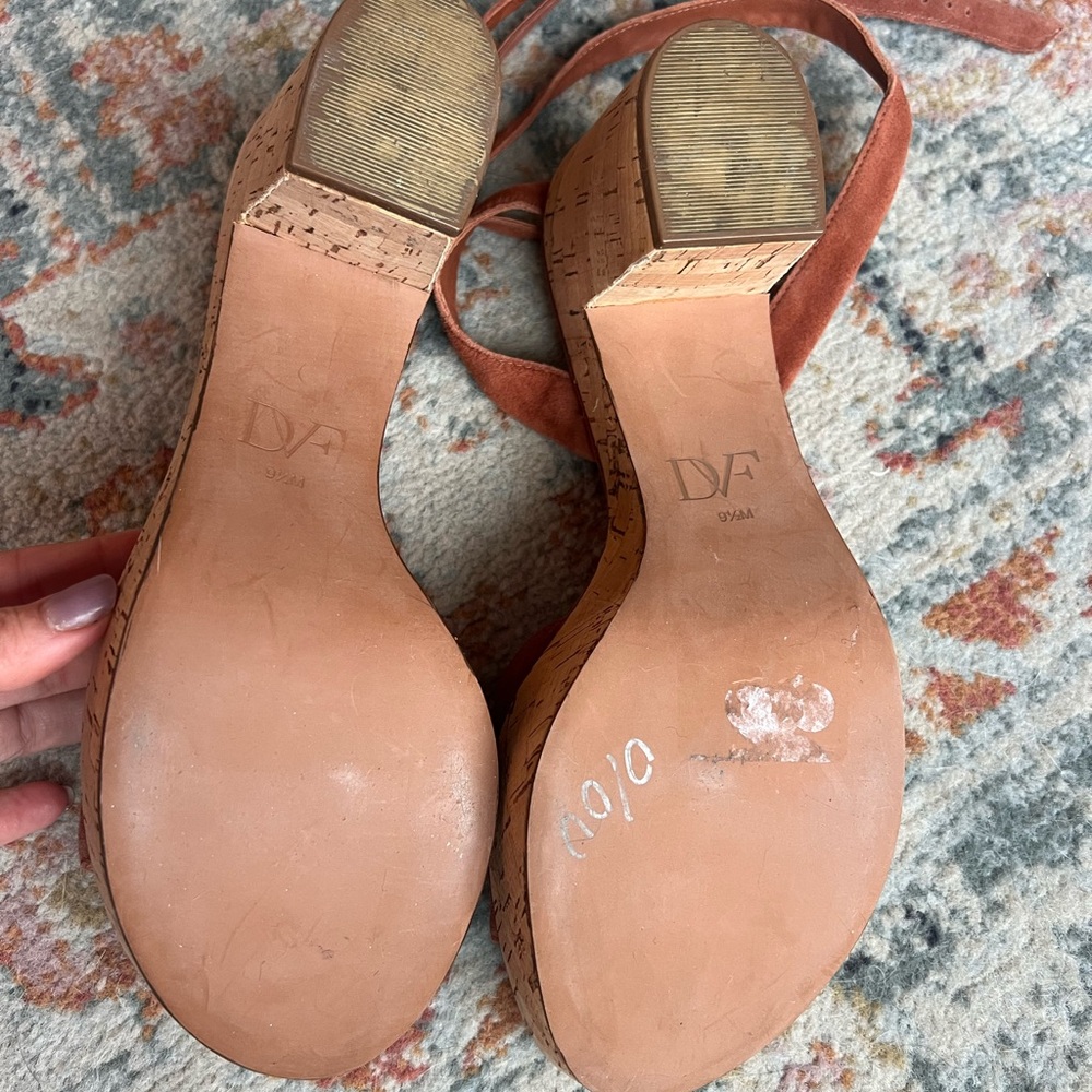 Diane von Furstenberg Tan Suede Cork Platform Sandals Ankle Strap 9.5 - Picture 6 of 8